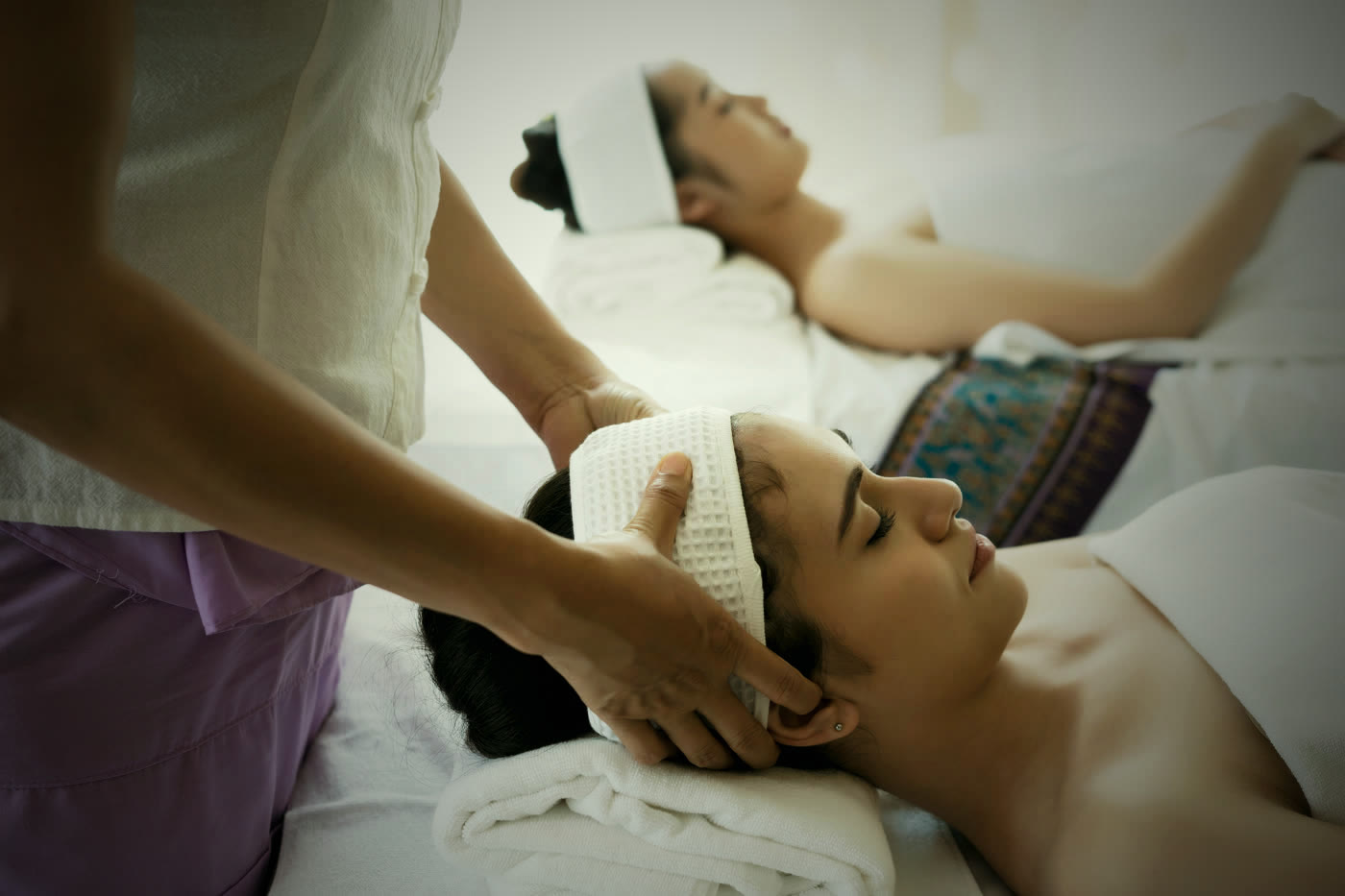 Tratamiento facial en Estetika Med Spa